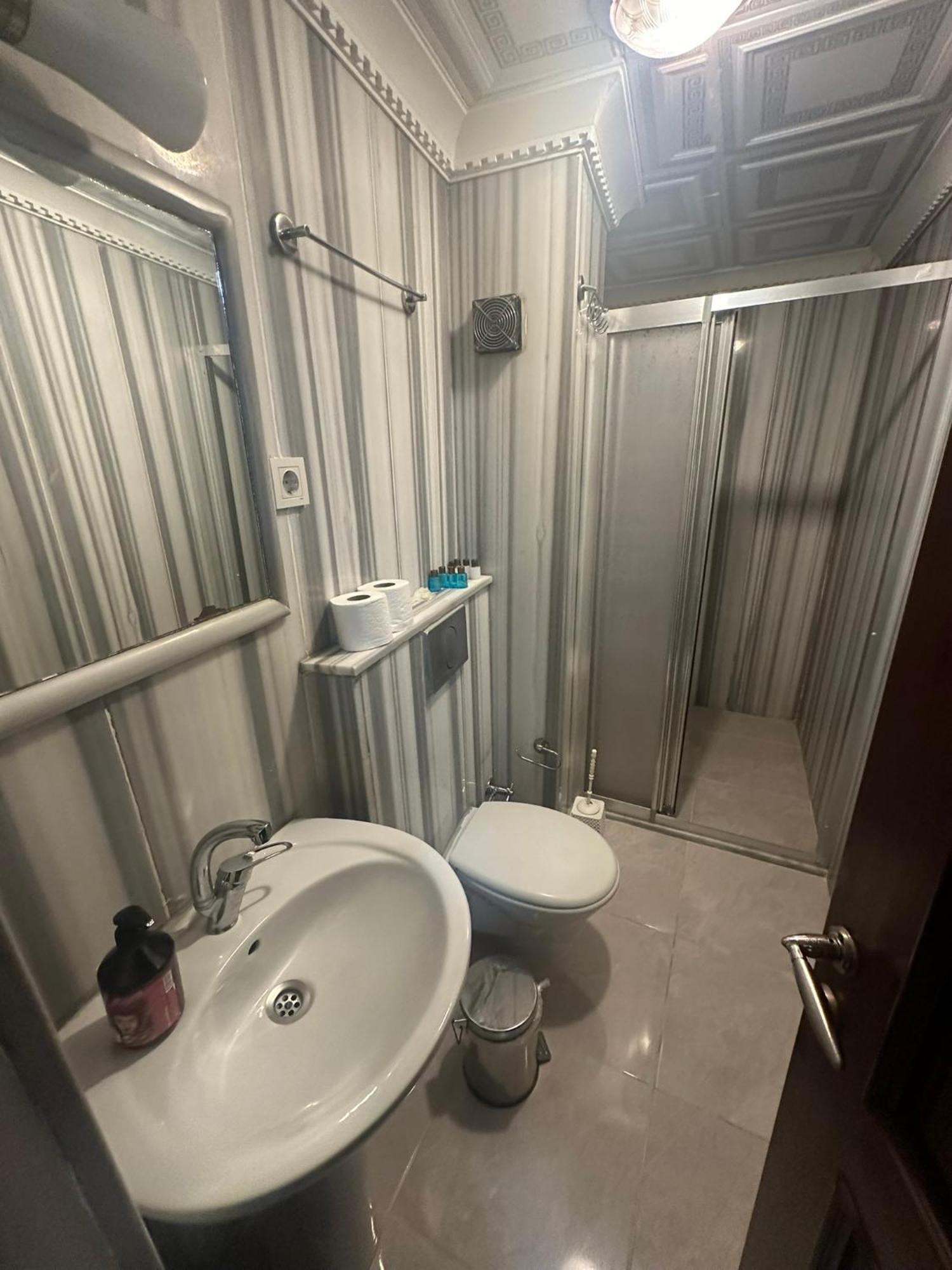 Sophia Studio Apart Hotel Isztambul Kültér fotó