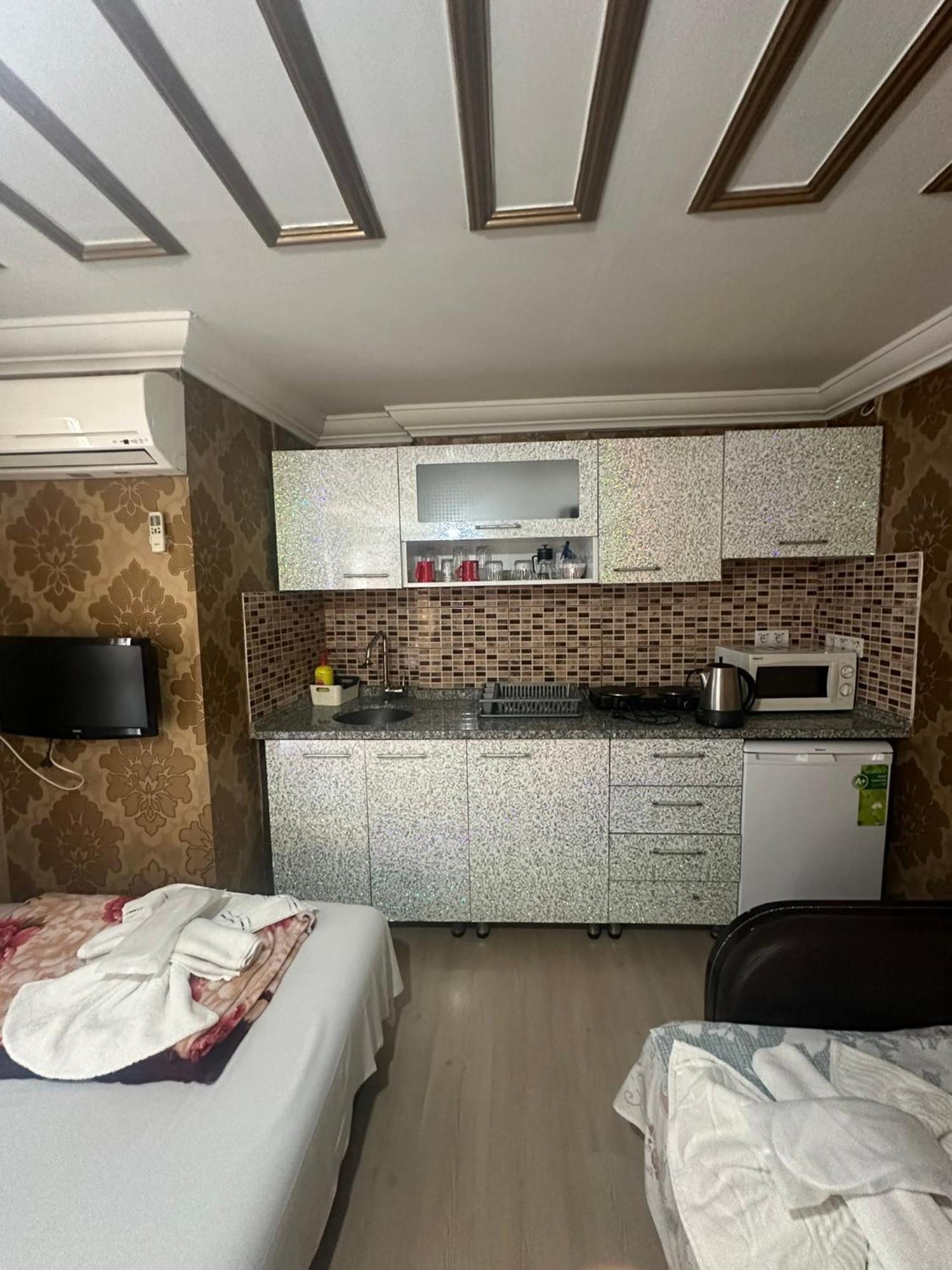 Sophia Studio Apart Hotel Isztambul Kültér fotó